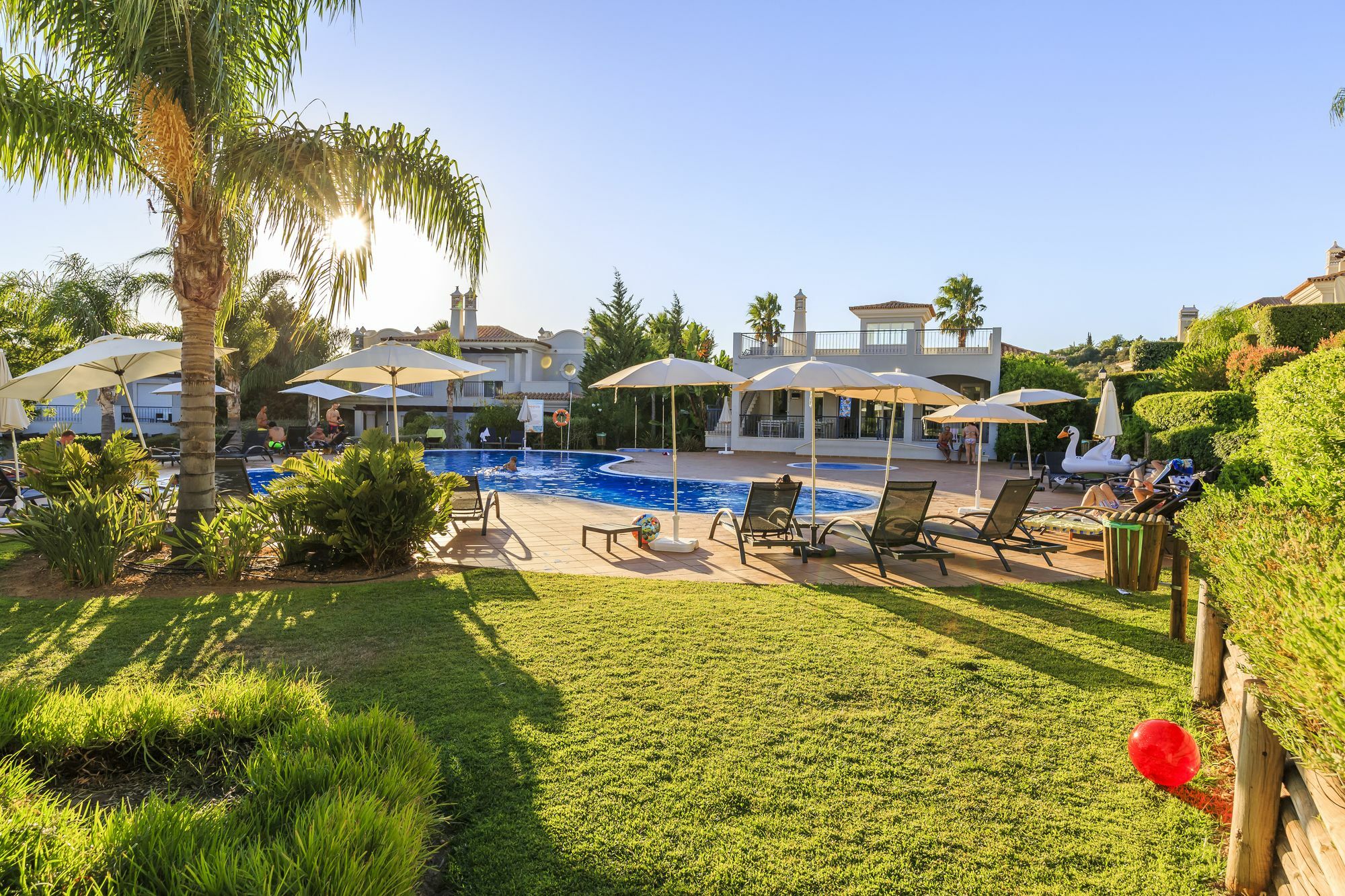 Hotel The Crest Almancil Exterior foto